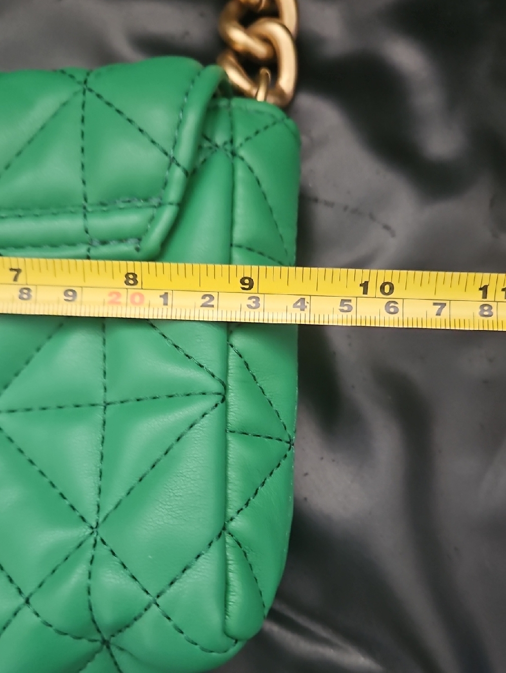 Zara Quilted Green Shoulder Medium Purse Bag Gold Chain Hardware - Picture 7 of 11